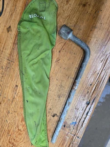 Bolsa de llave de tuerca verde Toyota - Imagen 1 de 2