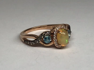 Le Vian Oro Rosa 14k Ópalo y Topacio Azul con Halo de Diamantes Talla: 6.75 [114GRA] Foto 1 de 4