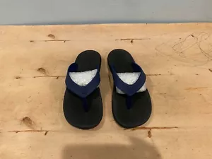 NWOT/B Olukai Women's Ohana Sandal , Navy / Black , Size 8 - Picture 1 of 8