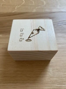 Flower Nail Holder - Picture 1 of 4