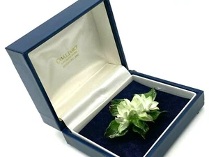 Coalport Flower Brooch in Original Box. White Porcelain Pin made in the 1960's - Picture 1 of 12