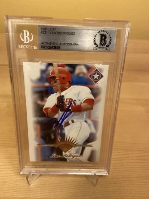 Ivan Rodríguez Texas Rangers Autographed Signed Beckett BAS Slabbed Card COA - Image 1 of 3
