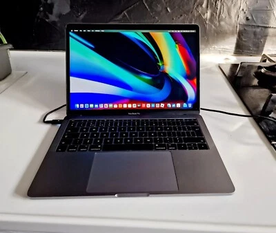 Apple MacBook Pro 13" 2017 A1706 CORE i5 3.1GHz 8GB 256GB (READ NOTE..) - Image 1 of 4