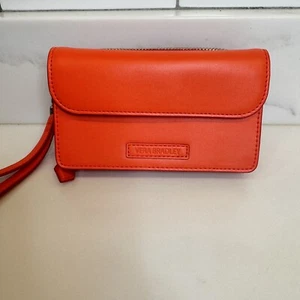 Vera Bradley Smartphone Wristlet Wallet For iPhone 6 Red Leather Gold Tone - Picture 1 of 5