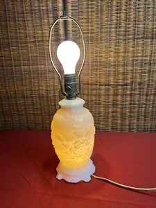 Vintage “Aladdin” Milk Glass Embossed Floral Table Lamp Lit Base 12” - Picture 1 of 20
