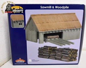Bachmann 44-1008 Scenecraft Sawmill and Woodpile Natural Wood - OO Gauge - Picture 1 of 1