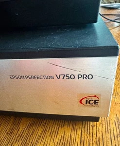 Epson Perfection V750 Pro Flatbed Document Scanner V750-pro - Picture 1 of 8