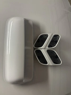 Subaru Impreza 1997-2001 capó cuchara y ventilación Foto 1 de 4