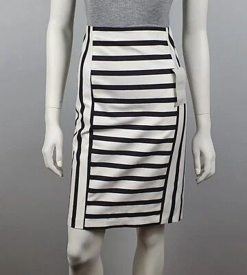 Falda lápiz recta Zara Trafaluc talla S blanca negra a rayas nueva con etiquetas $59 carrera Foto 1 de 4