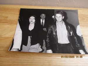 MADONNA UND SEAN PENN ORIGINAL PHOTOR9-3606 - Bild 1 von 2