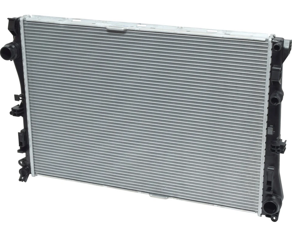 Engine Radiator for Mercedes Benz C300 C350E C400 C43 AMG REPLACE OEM 0995007303 - Image 1 of 4