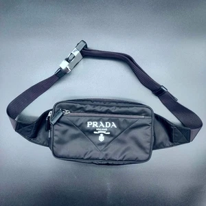 Prada Gürteltasche Schwarz Unisex - mit Rechnung - Bauchtasche - wie Neu - Bild 1 von 12