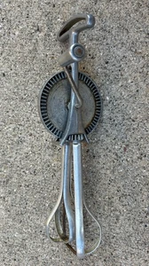 Beauty Vintage 20er Jahre Handmixer Quirl / Eierquirl. funktionstüchtiger Zustand - Bild 1 von 4