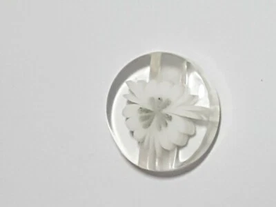 Buttons For Sewing 6 pcs white with flower-plastic 1holes 12mm - Image 1 of 3