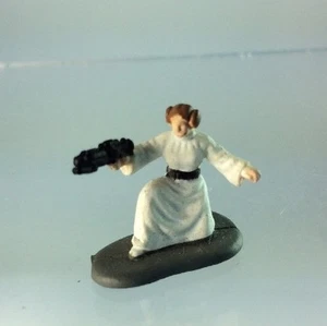 Micromáquinas de arrodillamiento Star Wars Princesa Leia Organa Blaster Galoob Nueva Esperanza A - Imagen 1 de 8