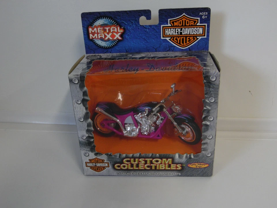 Harley Davidson FXSTD/FSXTDI Softail Deuce Moto Metal Maxx Escala 1:17  Foto 1 de 2