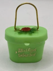 Vintage Rain Bonnet folded in Green Case Flower Mini Snap Case Empty Hong Kong - Picture 1 of 7