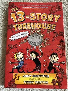 The 13-Story Treehouse: Monkey Mayhem! by Andy Griffiths Paperback Book - Imagen 1 de 6