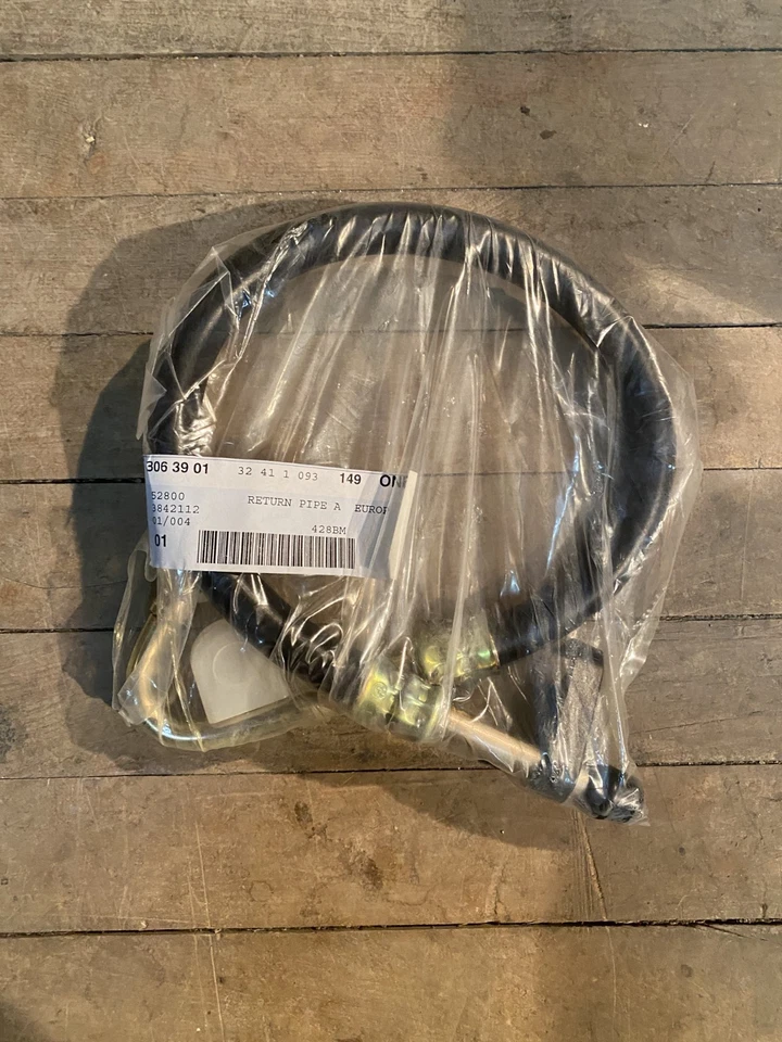 1997-2003 BMW 525i 530i 528i Power Steering Return Tube Pibe OEM NOS 32411093149 - Image 1 of 3