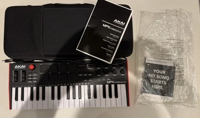 Akai MPK Mini Plus Compact Keyboard Controller + Case - Image 1 of 4