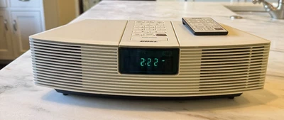 Bose Wave Radio Music AWR1-1W Clock AM/FM Radio Alarm Remote White TESTED WORKS - Image 1 of 4