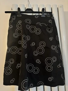 Etam Y2K Midi Skirt Uk 8 Vintage Black Spiral Print Pockets and Zip Closure 90s - Picture 1 of 14