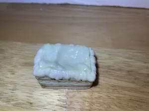 Hawthorne Village 2003 Irish Nativity Manger for Baby Jesus - Picture 1 of 4