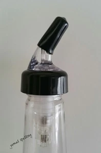 (1x) BARRA PER BECCUCCIO 1 oz bottiglia misurata oncia liquore versatore vino e tappo antipolvere - Foto 1 di 3