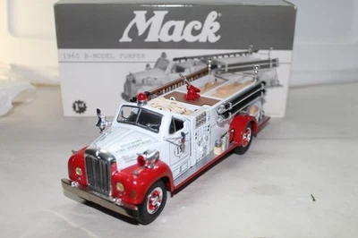 FIRST GEAR 1960 Mack B-Model Pumper Baltimore Fire Department Engine 15 - Image 1 of 4