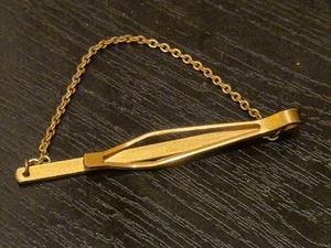 Gold Colour Tie Pin with Chain - Picture 1 of 3