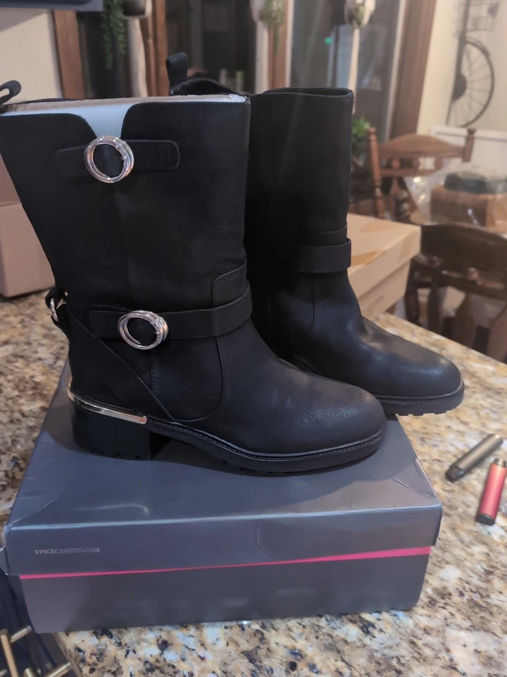 Vince Camuto VC-Winchell Black Silk Goat Leather W/ Gold Accents Women's Sz 8.5  - Image 1 of 1