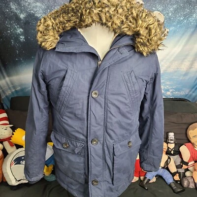 Chaqueta para mujer Abercrombie and Fitch talla pequeña parka forrada sherpa azul marino usada en excelente estado Foto 1 de 4