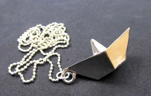 Papierschiff Segelschiff Kette Schiff Boot Miniblings 80cm Origami versilbert 3D - Bild 1 von 4