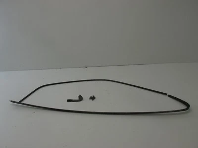   Porsche 928 1979, moldura de ventana exterior delantera izquierda Foto 1 de 4