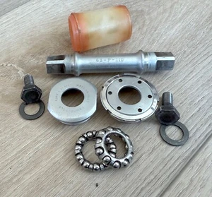 Vintage Campagnolo Record Track Pista Bottom Bracket 1.370 x 24 68-P-110 1970s - Picture 1 of 2