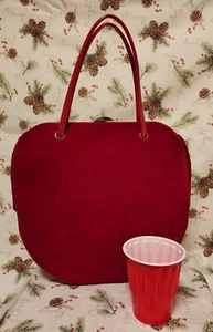 Vintage Kadin Made In USA RED Velvet Handbag Purse & Gold Tone Accents RARE 1950 - Picture 1 of 16