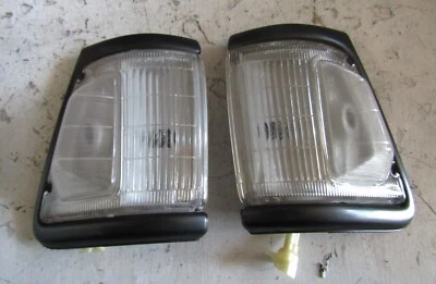 Toyota Hilux UTE YN110 Model 1989 97 Front Corner Side Light Pair LH RH New - Image 1 of 4