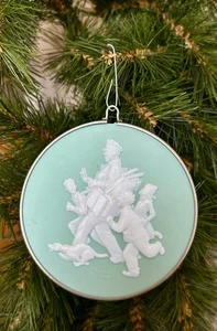 Vtg. 1985 Norman Rockwell Collectors Series #6 "Jolly Postman"  Cameo Ornament - Picture 1 of 7