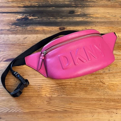 DKNY Tilly Logo PURPLE Fanny Pack Waist Belt Bag Vegan Leather Gold - Image 1 of 4