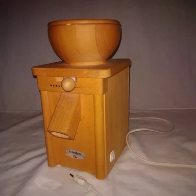 Getreidemühle    Schnitzer Pico  / elektrisch  /  Holz - Bild 1 von 4
