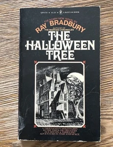 The Halloween Tree by Ray Bradbury (Bantam, 1974) 3rd Printing Vintage Horror PB - Picture 1 of 4