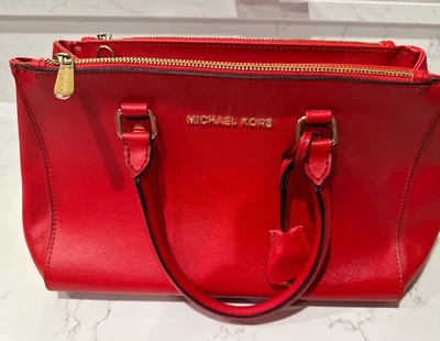 Bolso de cuero Saffiano rojo Sutton Michael Kors AS IS falta correa/anillo de correa Foto 1 de 4