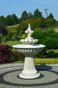 🔶Springbrunnen Brunnen Noemi Lilie mit Pumpe Gartenbrunnen Steinkunst BLACKFORM - Bild 1 von 2
