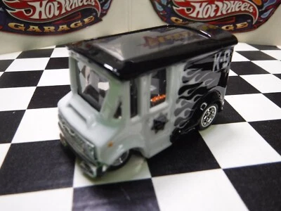 Hot Wheels Custom Bread Box Van Truck City Police pintura llamas 100 % jinetes reales Foto 1 de 4