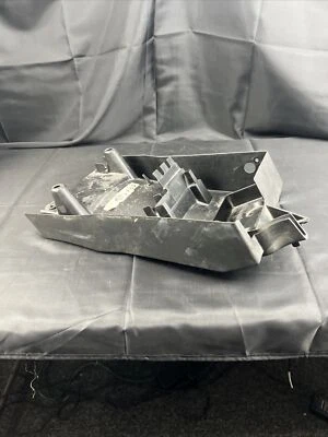 2003 2004 年川崎忍者 Zx 6R Zx636 电池托盘 35023-1600 Oem 非售后市场 — 第 1/4 张图片