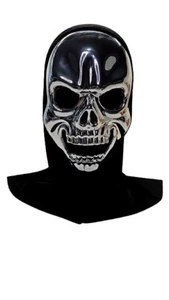 Máscara de plástico tono plata aterradora de Halloween con tela para tirar sobre capucha temporadas - Imagen 1 de 12