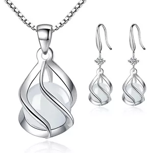 Collane pendenti pietra di luna Infinity Love con confezione regalo per donna pietra di luna - Foto 1 di 10