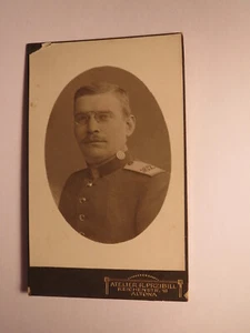 Soldado con pinza en uniforme - botón - regimiento IR 162 / CDV R. Przibill Altona - Imagen 1 de 2
