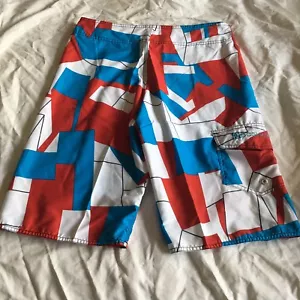 Nuovissimi pantaloncini da tavola scarpe DC taglie 32 - Foto 1 di 4