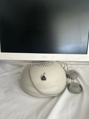 Vintage 2002 Apple iMac G4 All in one Computer 800 MHz 15" LCD M6498 For Parts - Image 1 of 3